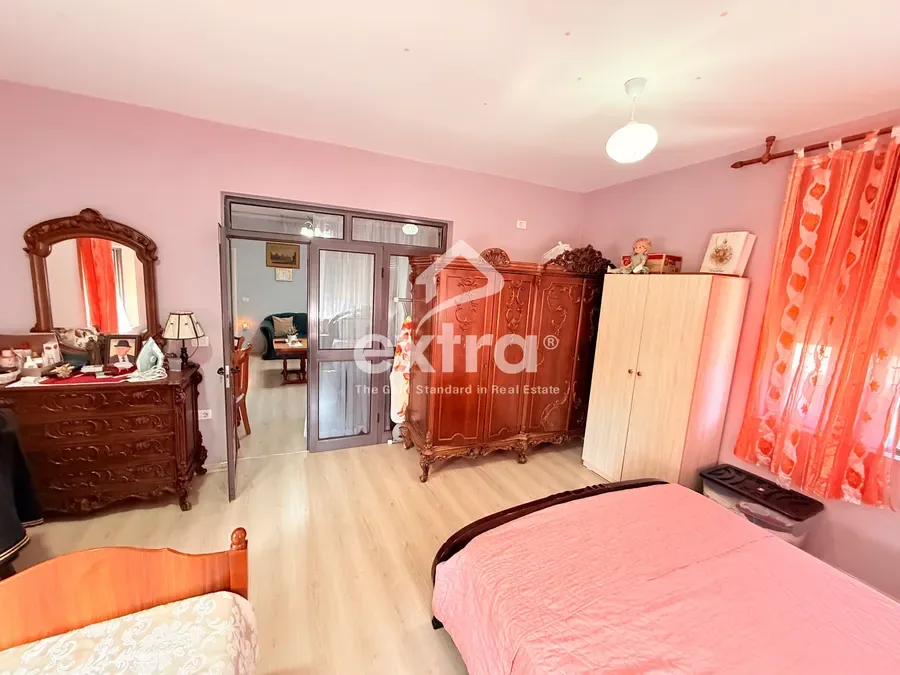 Shitet apartament 2+1 kati 2 prane Kopshtit Tom Ali Mhilli 4