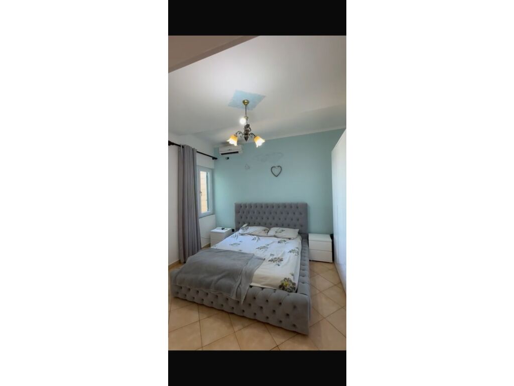 SHITET APARTAMENT 2+1 NE SHENGJIN