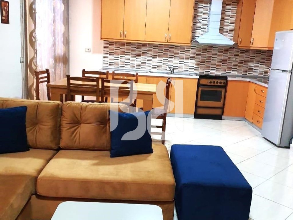 APARTAMANET 2+1+2 NE SHITJE, PALLATI CREDINS, PRANE KOMPLEKSIT DELIJORGJI