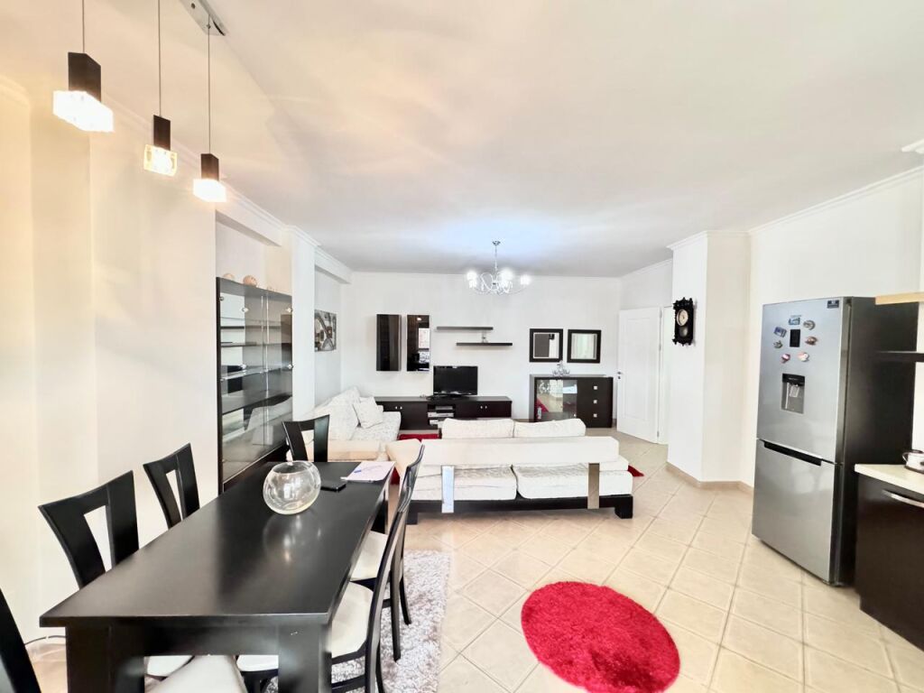 SHITET APARTAMENT 1+1 TE RRUGA E BARRIKADAVE PRANE SHKOLLES LIDHJA E PRIZRENIT
