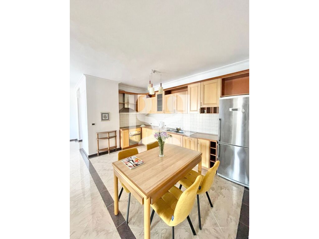 JAPIM APARTAMENT ME QIRA NE BLLOK 2+1 TIRANE/ALBANIA 4