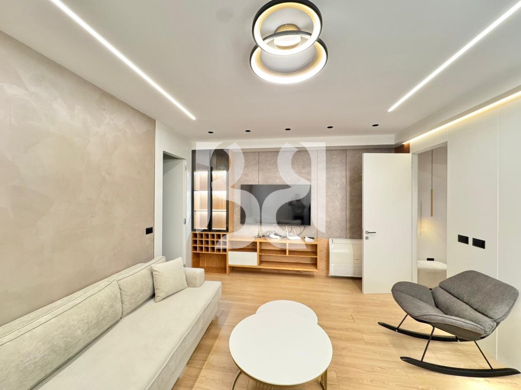 APARTAMENT ME QIRA 1+1 NE FARKE /LAKE LAND – Mobilim Modern dhe Vendndodhje Strategjike* 3