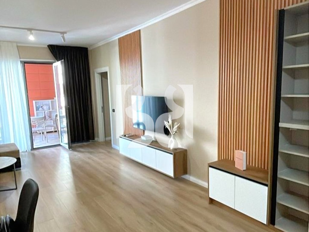 APARTAMENT 1+1+BALLKON+POST PARKIMI ME QIRA TEK RRUGA E KOSOVAREVE 2