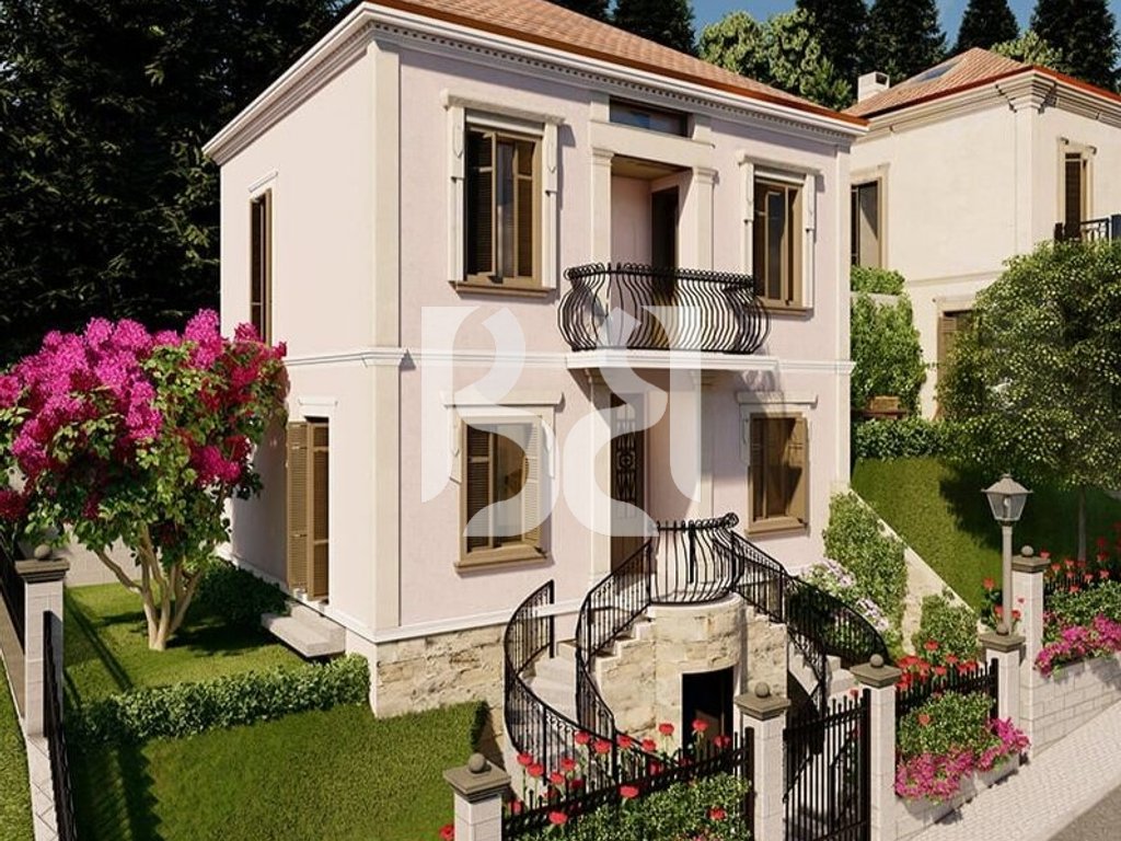 Shiten Vila Premium 3-Katëshe në Belvedere Korçë | Oborr Privat | Parkim i Dedikuar | Gati për Banesë
