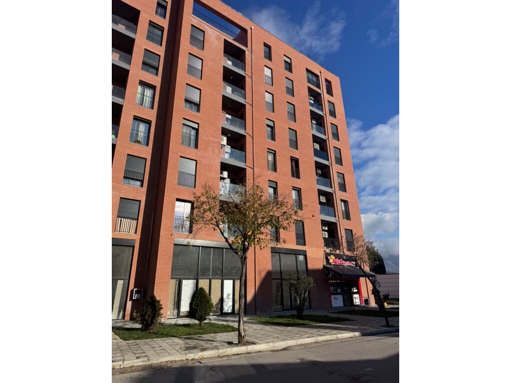 SHITET APARTAMENT 2+1 NE KINOSTUDIO/PALLAT I RI 2