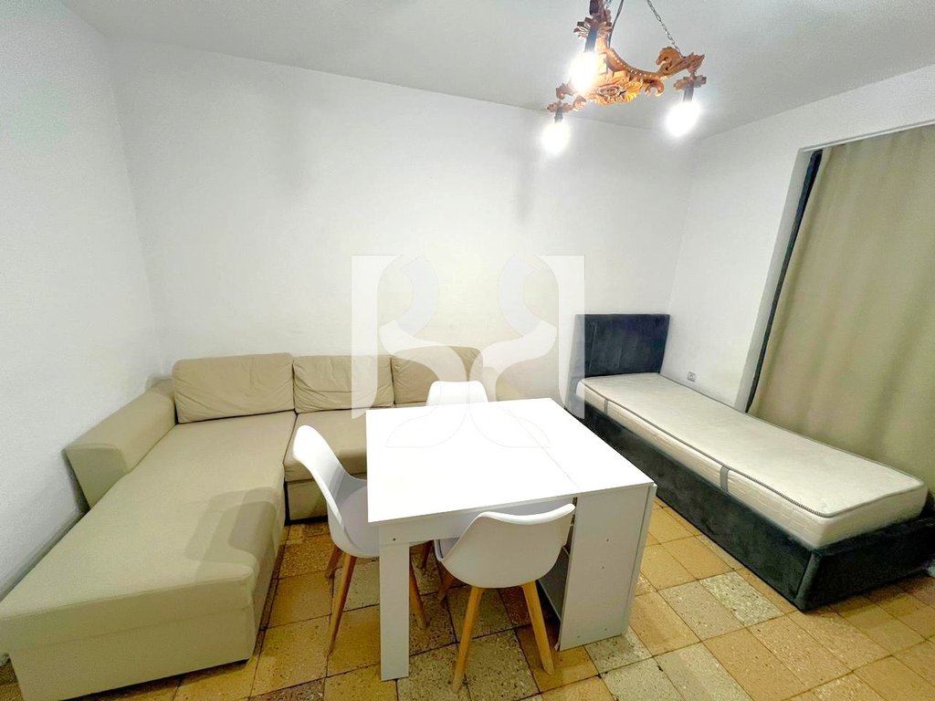 APARTAMENT 1+1 ME QIRA PERBALL MINISTRIS SE JASHTME NE BRRYL