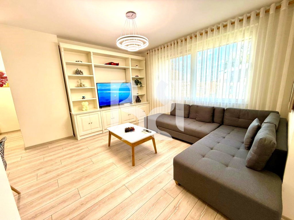 APARTAMENT 1+1 ME QIRA TEK RRUGA E KOSOVAREVE*