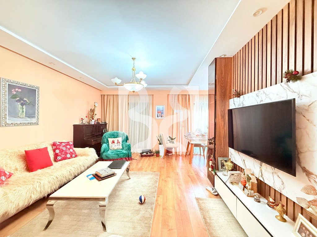 APARTAMENT NE SHITJE TE KOPESHTI BOTANIK 3+1+2 PRANE XHAMISE 3