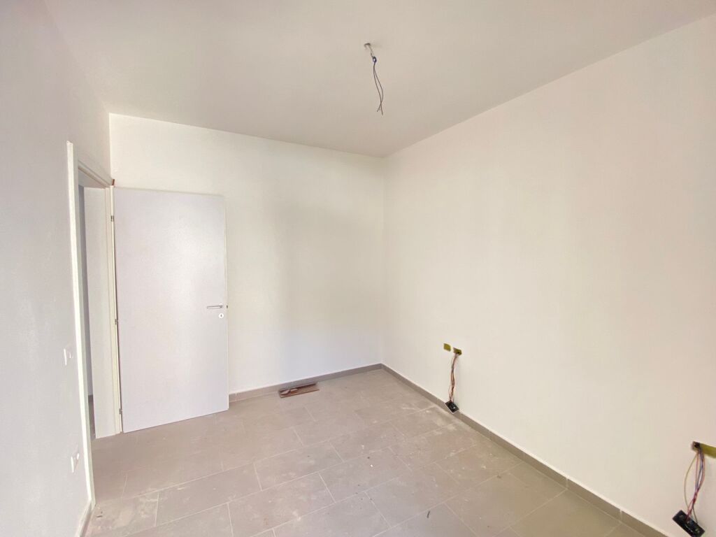 Shesim 2 Apartamente ne Jonufer te Aksionistja ne Vlore 3