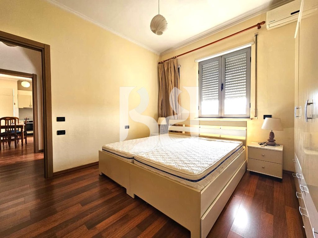 APARTAMENT 1+1 ME QIRA – PAZARI I RI 4