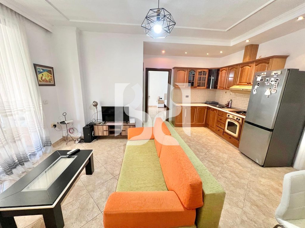APARTAMENT ME QIRA 2+1+2 TUALETE RRUGA JORDAN MISJA 3
