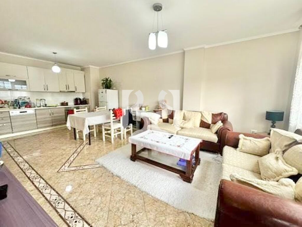 JEPET ME QIRA APARTAMENT 2+1 TE LIQENI I THATE