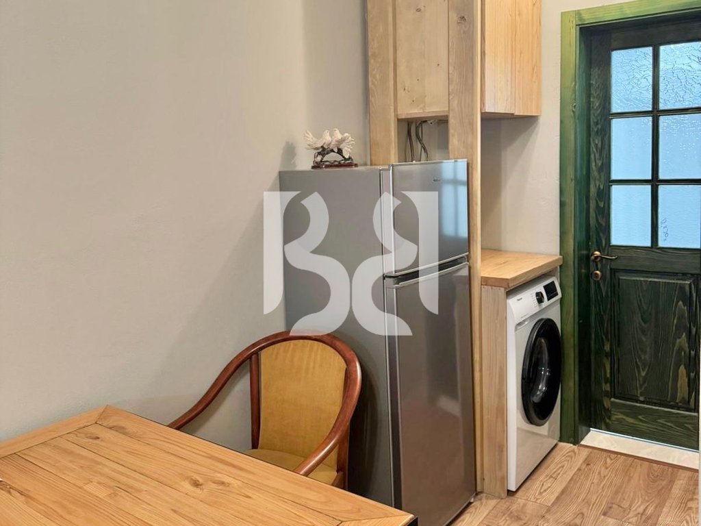 SHITEN 2 APARTAMENT GATI PER B*B NE POGRADEC 115,000 EURO*