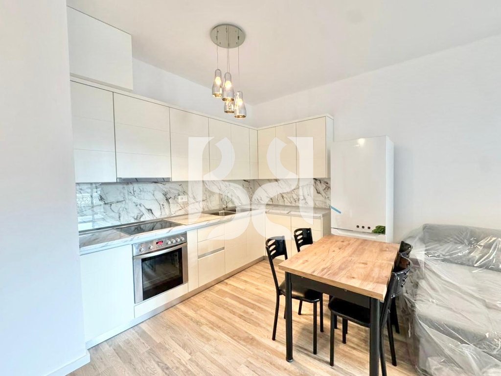 APARTAMENT ME QERA 1+1 TEK ISH FUSHA E AVIACIONIT 3