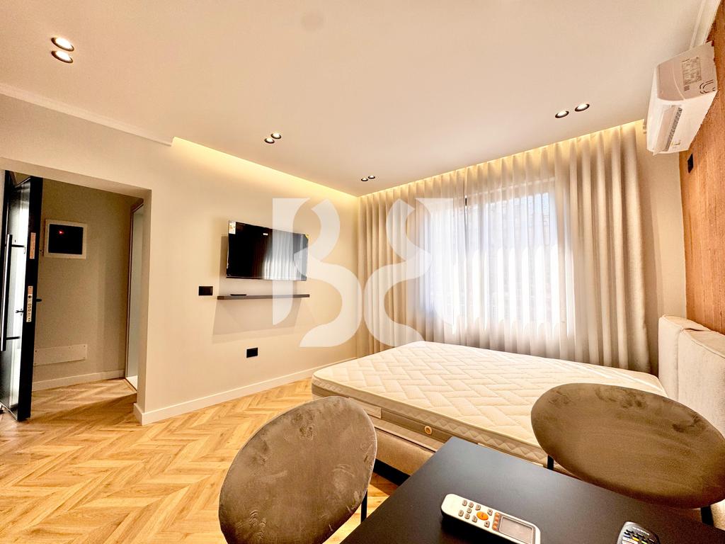 SHITEN 3 APARTAMENTE AIRBNB (2 APARTAMENTE TIPOLOGJI 1+1 & 1 STUDIO), RRUGA MINE PEZA*