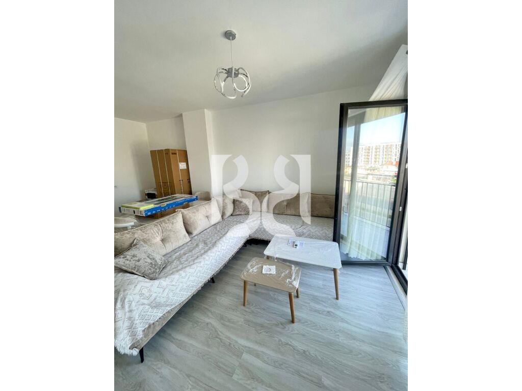 JAPIM APARTAMENT ME QIRA 2+1+2 TE KRYQEZIMI I SHQIPONJES 2