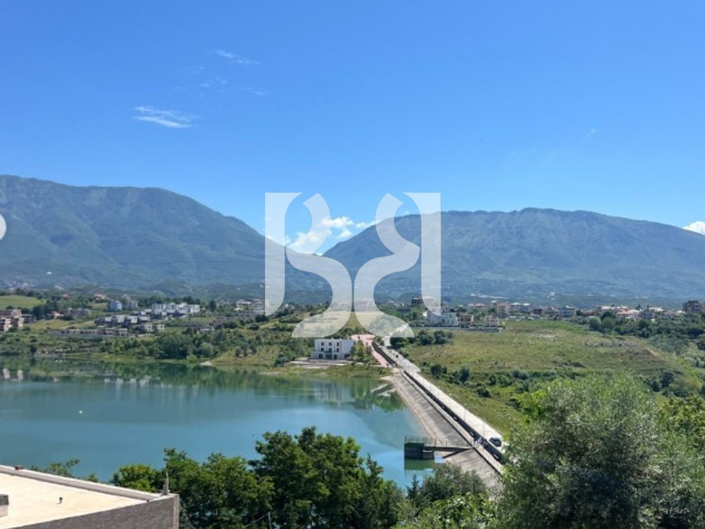 VILË LUKSOZE ME PISHINË PRIVATE & VERANDË PANORAMIKE – JETESË ELITARE NË PRIVATËSI TOTALE 3