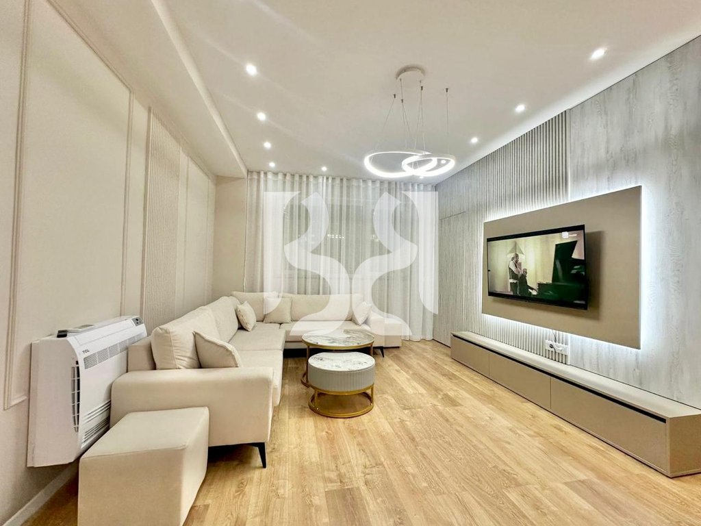 JEPET ME QIRA APARTAMENT 2+1+2 – SHKOLLA E KUQE, TIRANË 4