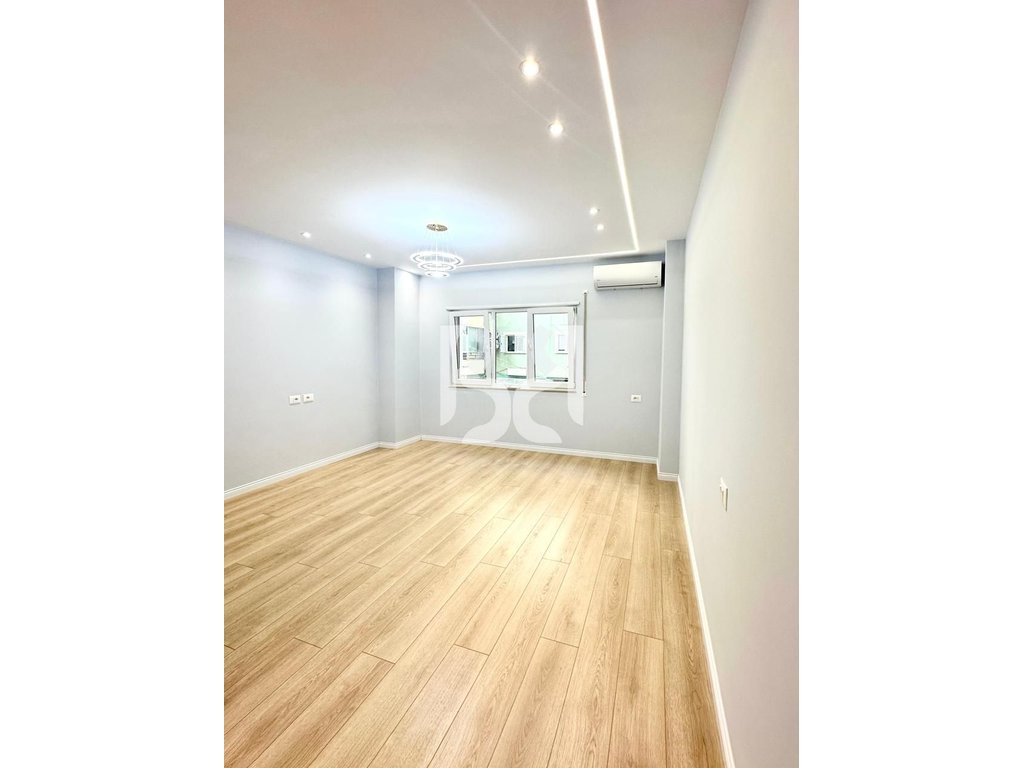 APARTAMENT 2+1+DEPO NE SHITJE NE MYSLYM SHYR, RR. "HIM KOLLI"