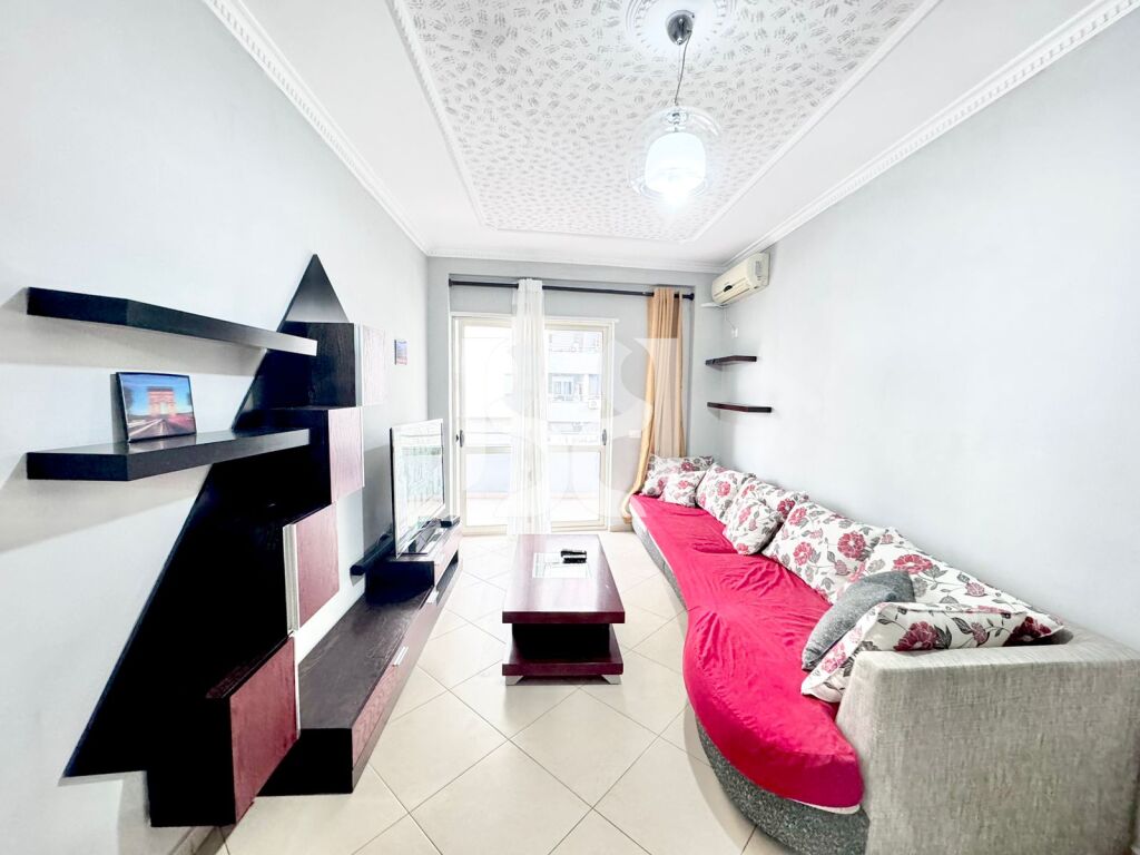 JAPIM APARTAMENT ME QIRA 2+1 ASTIR/TE LULISHTJA