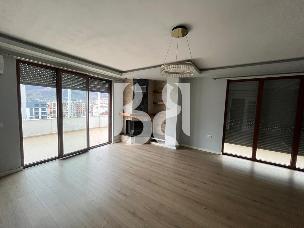 SHITET APARTAMENT 3+1+2+BALLKON NE POGRADEC*