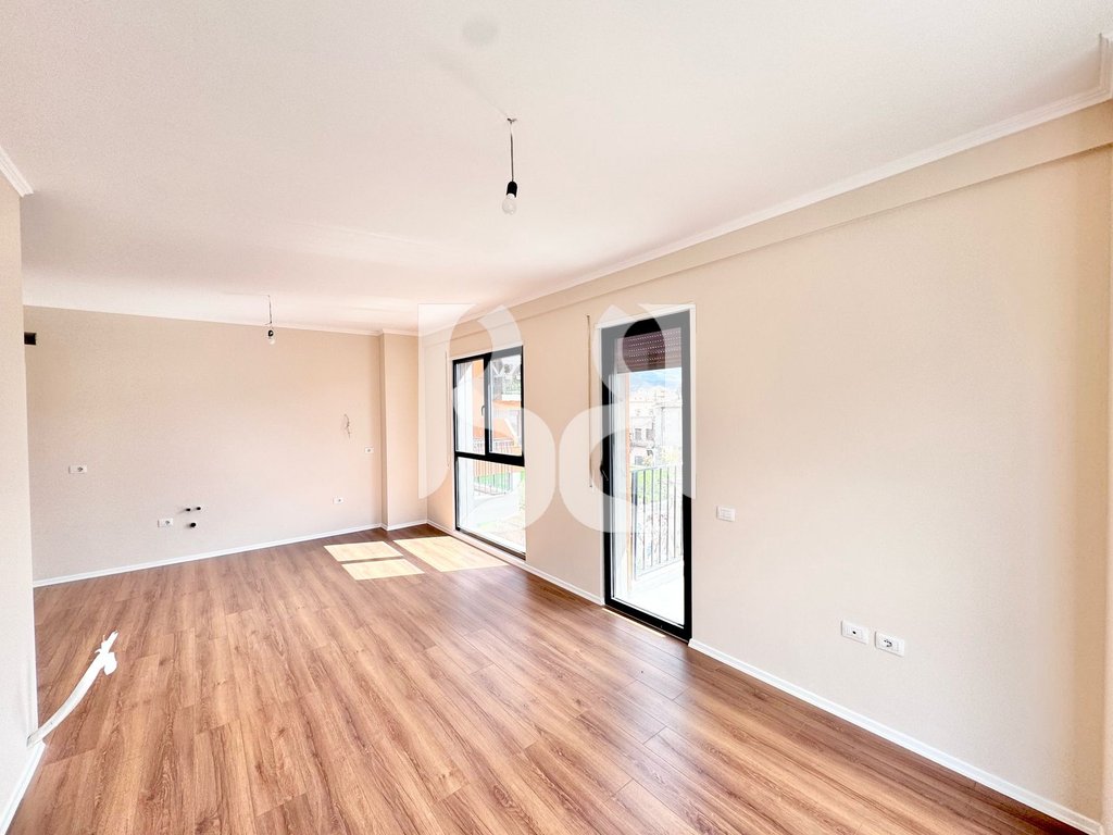 APARTAMENT ME QIRA 2+1+2+Depo +2 Poste Parkimi NE XHAMLLIK / KOMPLEKSI I ASL-S