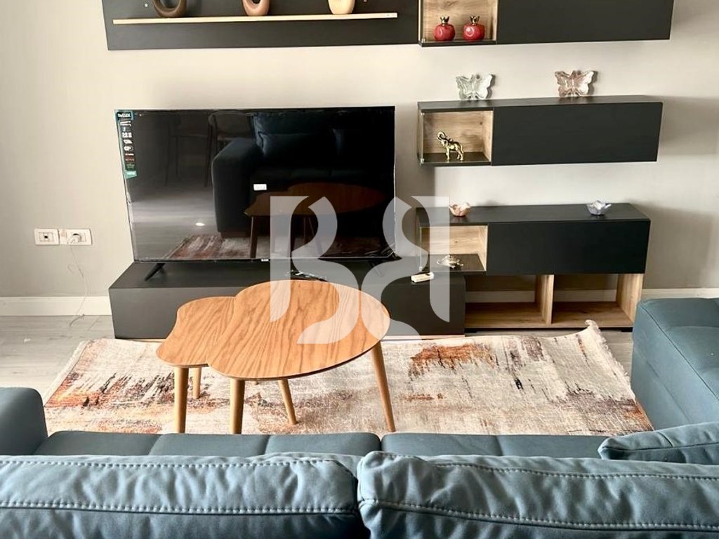 *APARTAMENT 2+1 ME QIRA, MATERNITETI I RI