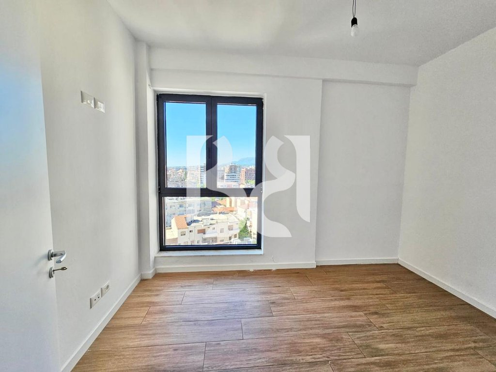 APARTAMENT 2+1 ME QIRA,PAZARI I RI 4