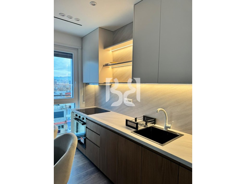 JEPET APARTAMENT 2+1 ME QIRA NE XHAMLLIK.* 4