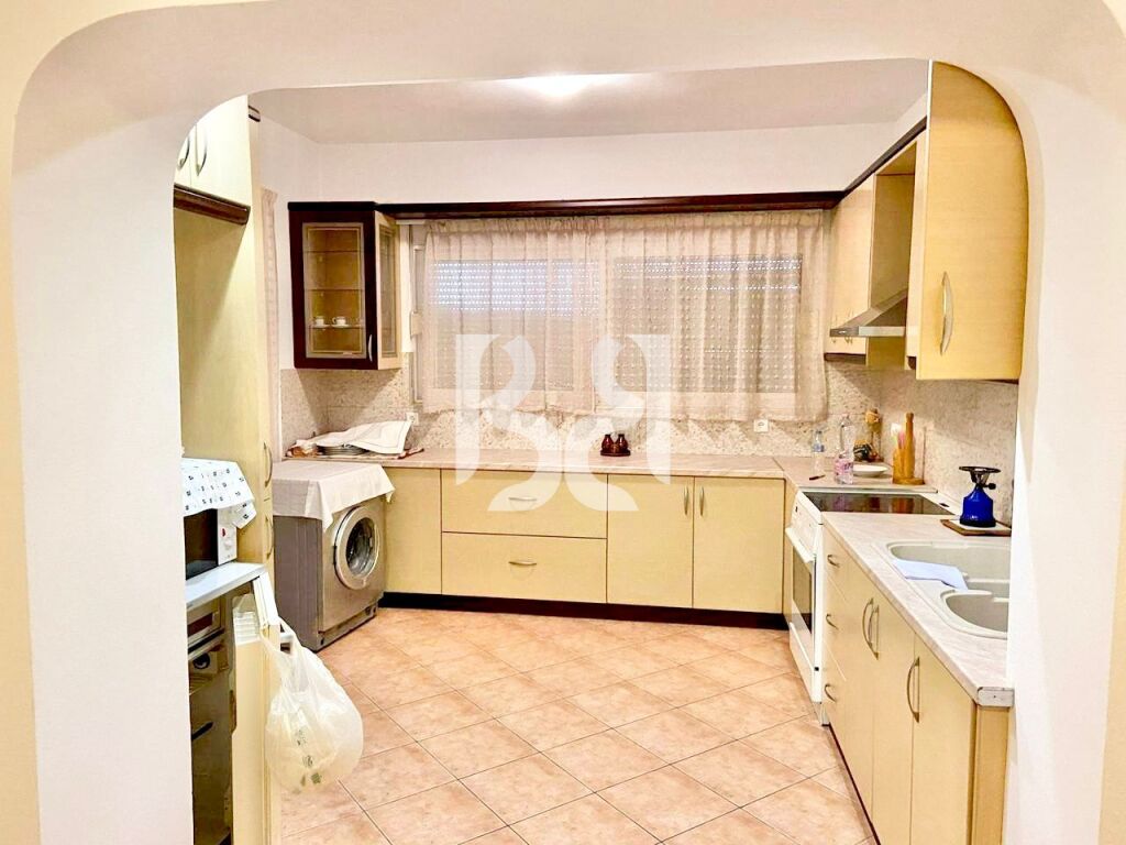 JAPIM APARTAMENT 2+1+2 ME QIRA NE SARANDE 3