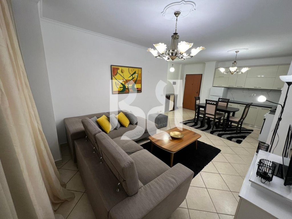 JEPET APARTAMENT 2+1+BALLKON NE KOMUNE PARISIT** 2
