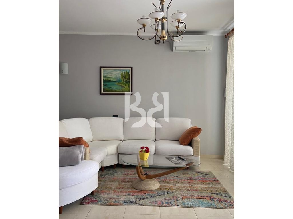 APARTAMENT ME QERA 2+1 PRANE MINISTRISE SE DREJTESISE, RRUGA FORTUZI