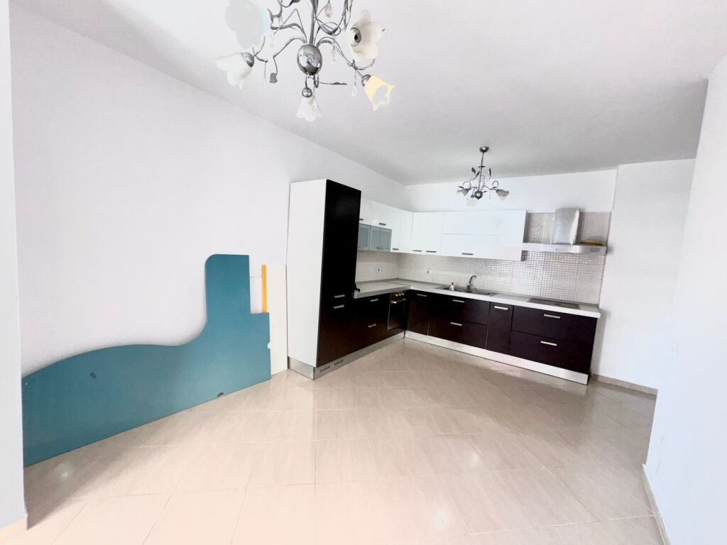 SHITET APARTAMENT ME KREDI 2+1+2 TE RRETHI I SELITES 2