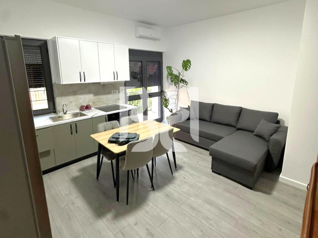 APARTAMENT 1+1+BALLKON ME QIRA NE SHKOZE 2