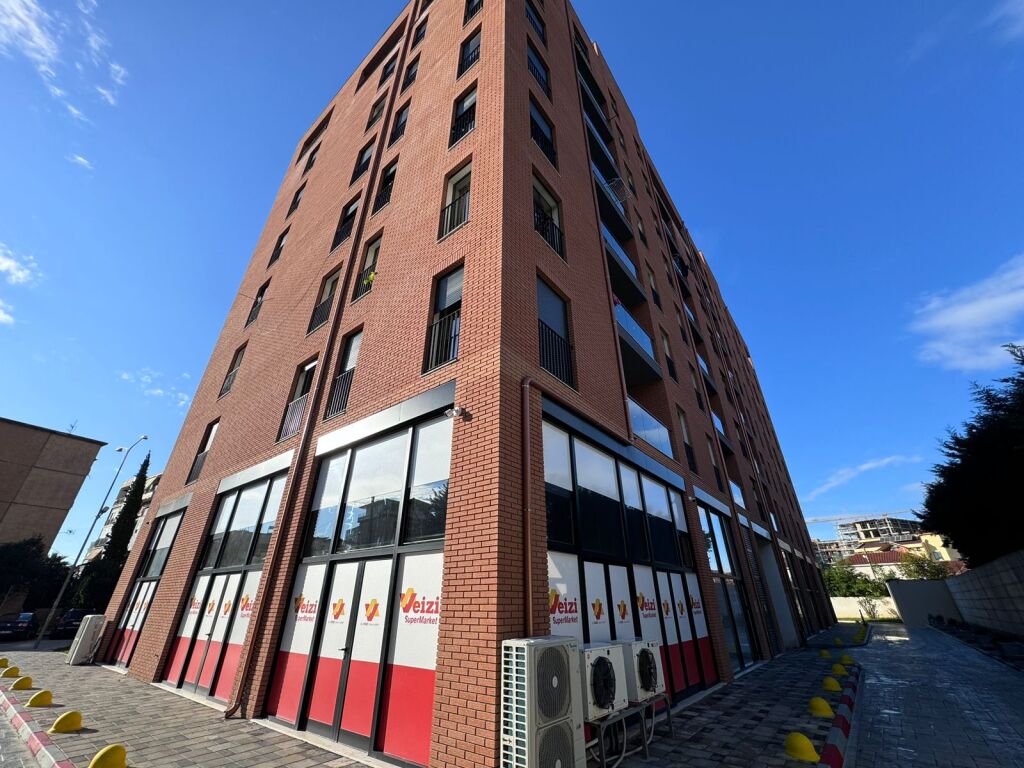 SHITET APARTAMENT 2+1 NE KINOSTUDIO/PALLAT I RI 4