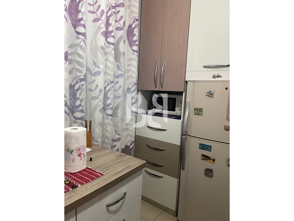JEPET APARTAMENT 2+1 ME QIRA TEK RRUGA E KOSOVAREVE.* 4
