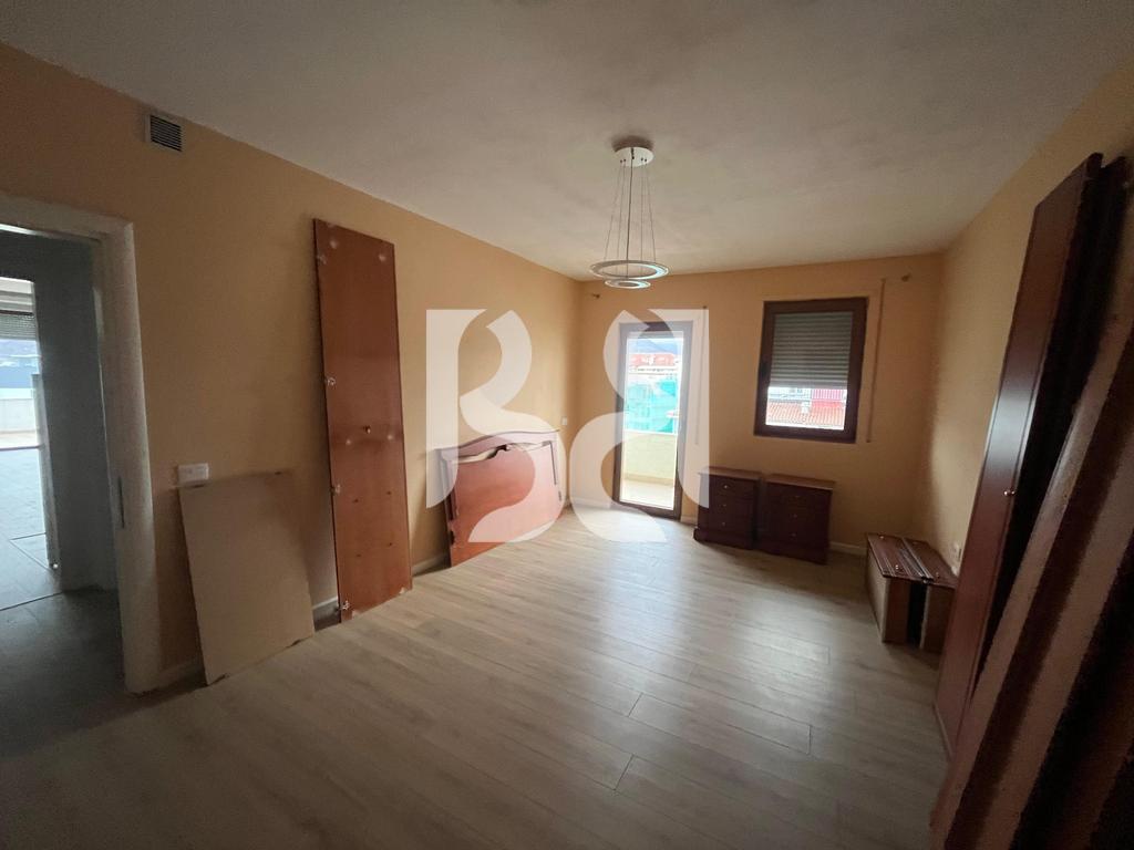 SHITET APARTAMENT 3+1+2+BALLKON NE POGRADEC*