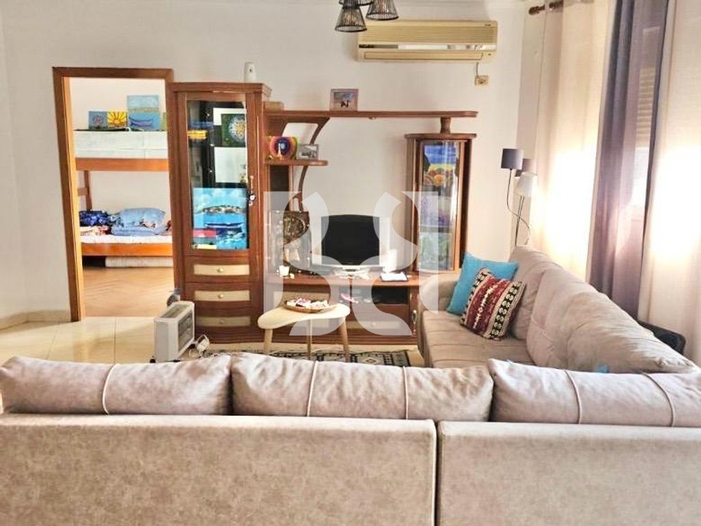 APARTAMENT 2+1 ME QIRA, RRUGA E BARRIKADAVE, 3