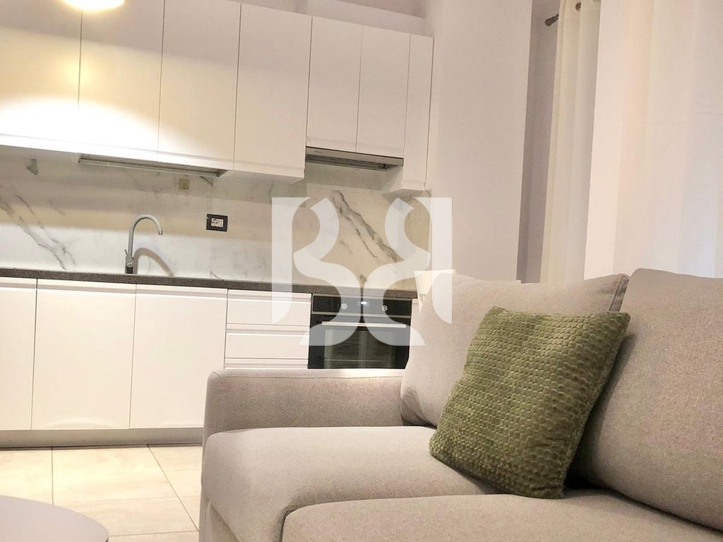 APARTAMENT 1+1+POST PARKIMI ME QIRA PRANE UET NE PORCELAN