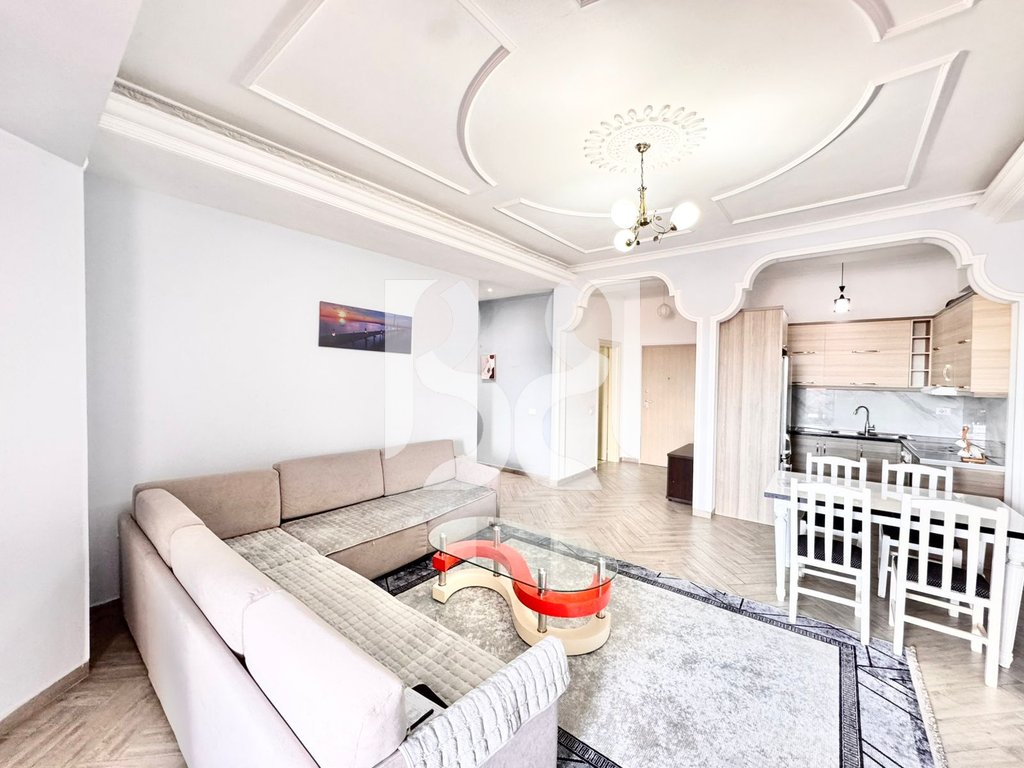 APARTAMENT 1+1ME QIRA ASTIR PRANE BAR OSLO-S 4
