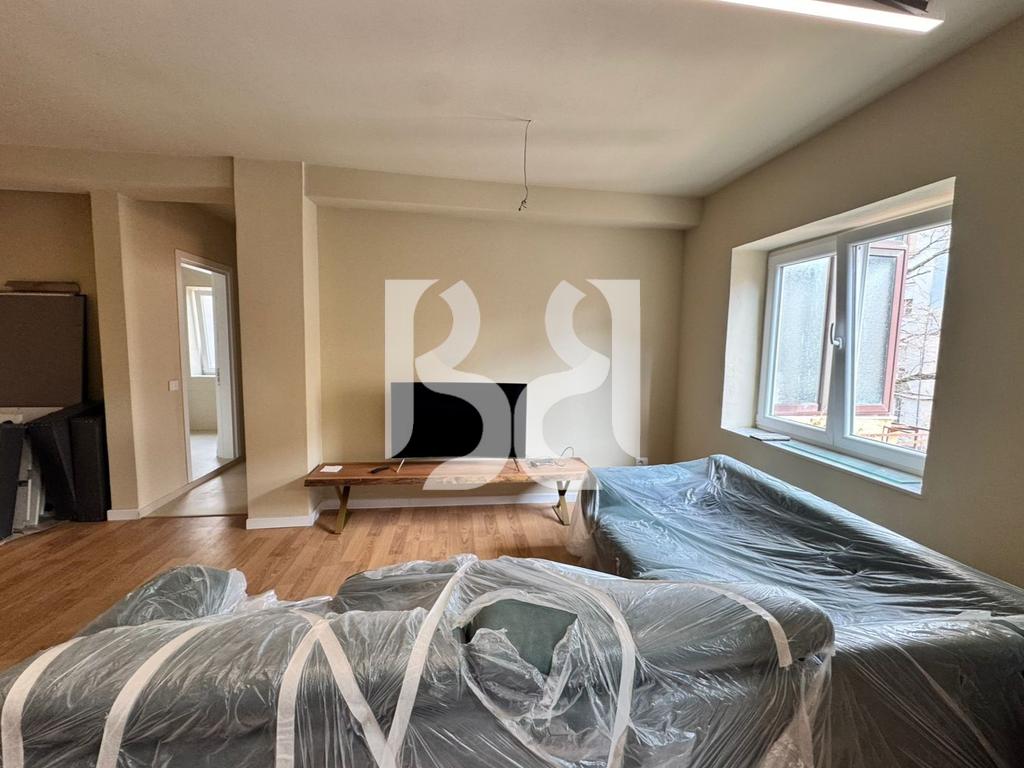 APARTAMENT ME QERA 2+1+2 TUALETE + POST PARKIMI TEK GJIMNAZI QEMAL STAFA RRUGA E DURRESIT TIRANE 4