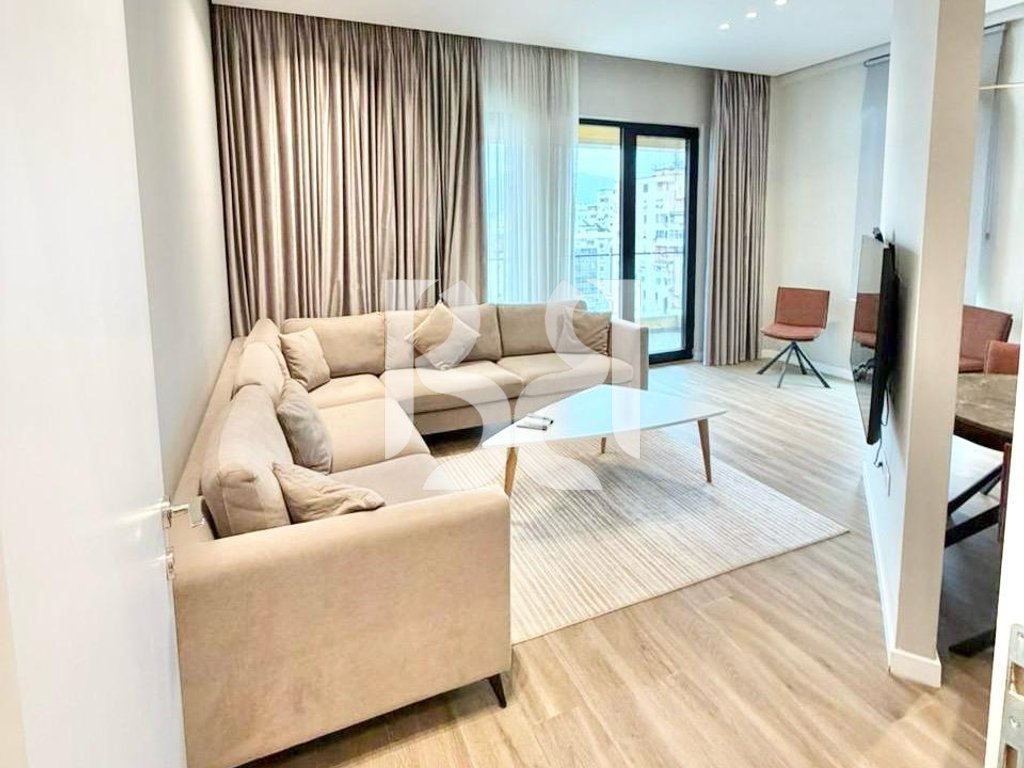 APARTAMENT 2+1+2+POST PARKIMI ME QERA TEK SQUARE 21