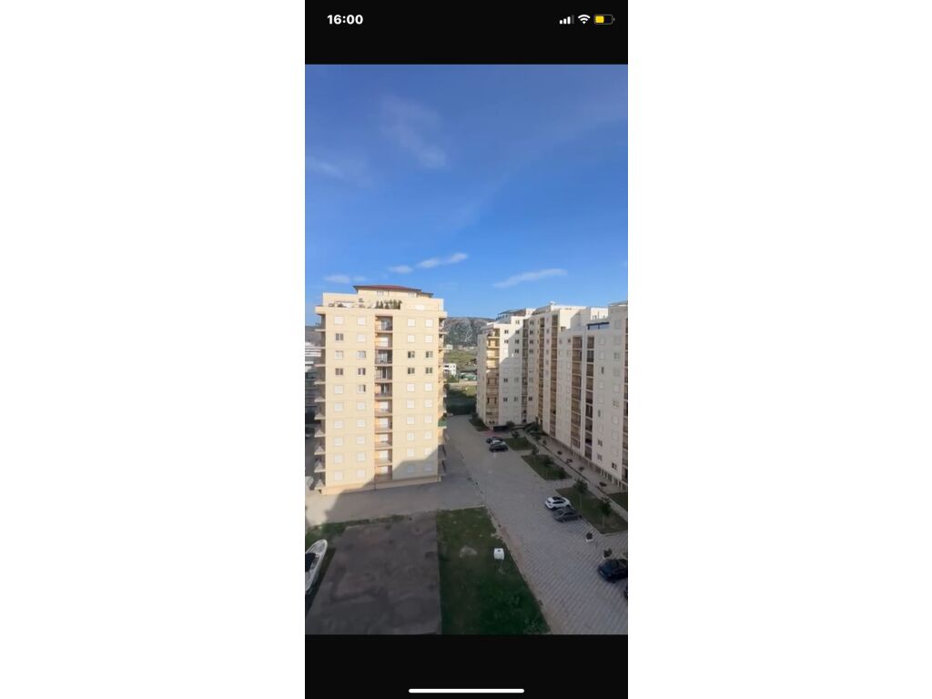 SHITET APARTAMENT 2+1 NE SHENGJIN /HOTEL MOLLA
