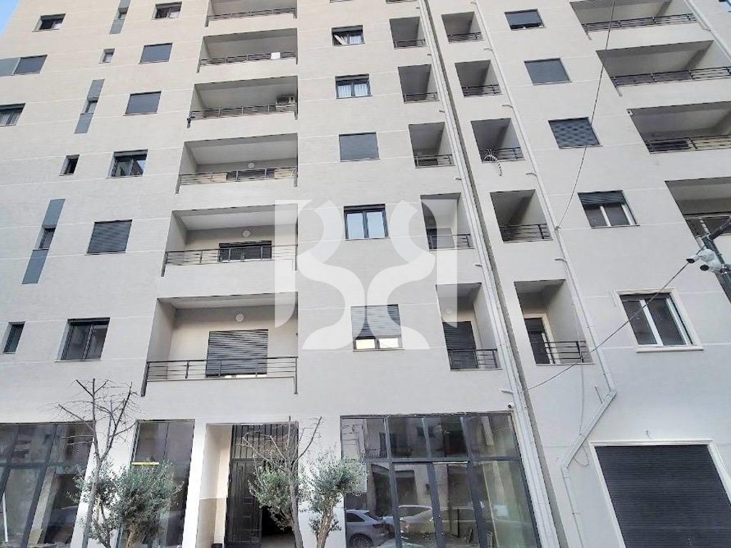 SHITET APARTAMENT 2+1+POST PARKIMI PRANE LUNGOMARES 2