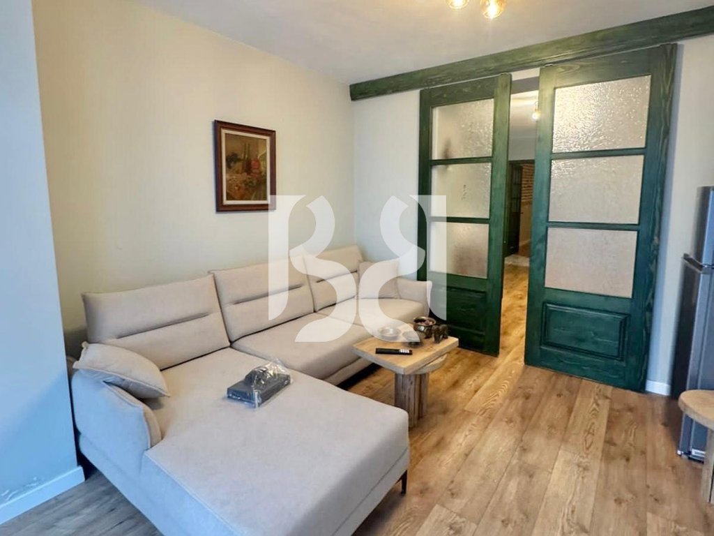 SHITEN 2 APARTAMENT GATI PER B*B NE POGRADEC 115,000 EURO*