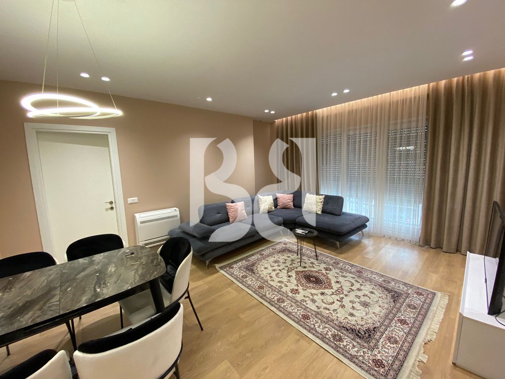 JEPET APARTAMENT 2+1+2 ME QIRA NE RRUGEN E DIBRES* 2