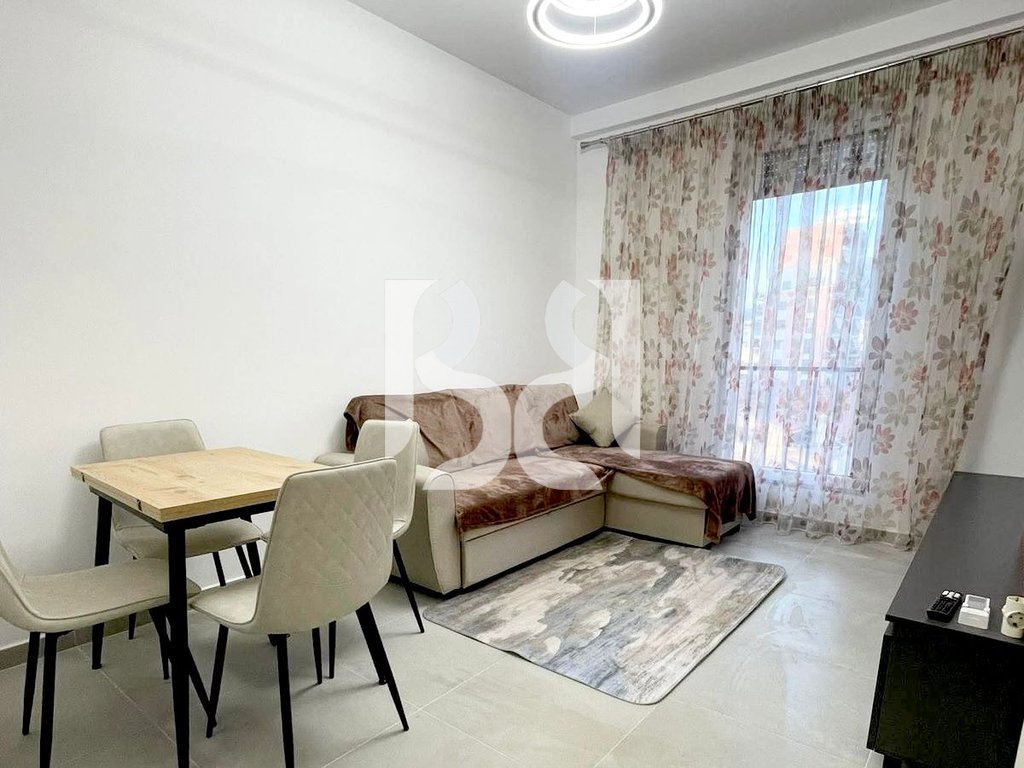 APARTAMENT 1+1 ME QIRA, TE PAZARI I RI