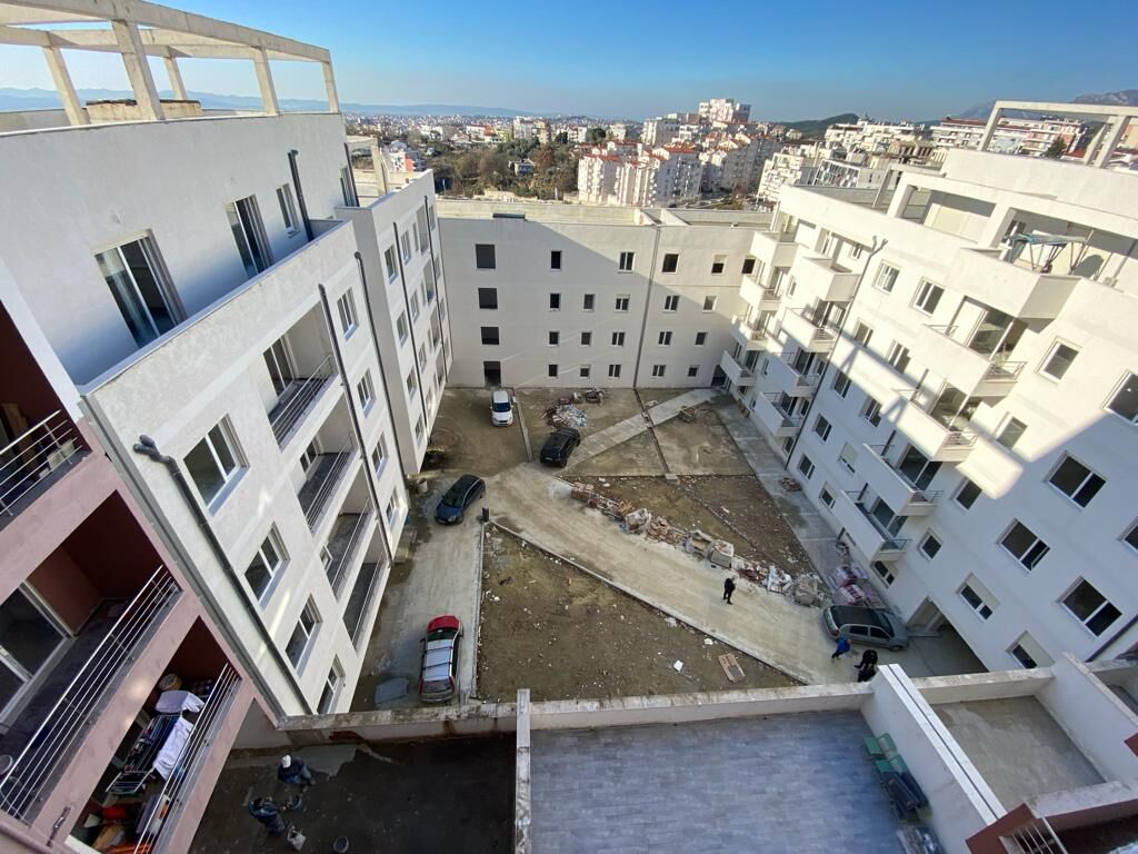 SHITET APARTAMENT 3+1+2 NE FRESK