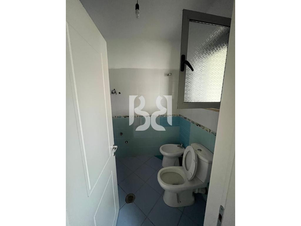 SHITET APARTAMENT 3+1+2+BALLKON NE POGRADEC*