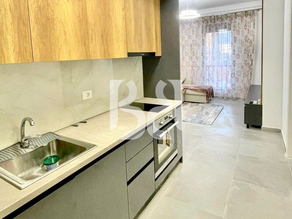 APARTAMENT 1+1 ME QIRA, TE PAZARI I RI 3